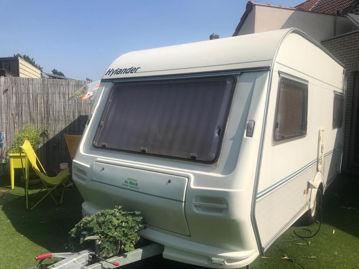 Gardencaravan Near Ghent In Green Area Kültér fotó
